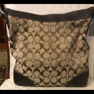 LOOK. Coach Handbag Purse Crossbody